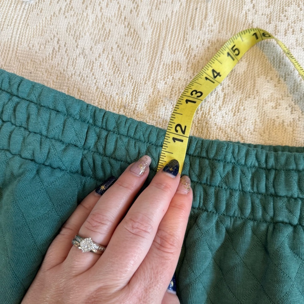 Van Winkle & Co quilted lounge set - Picture 12 of 13